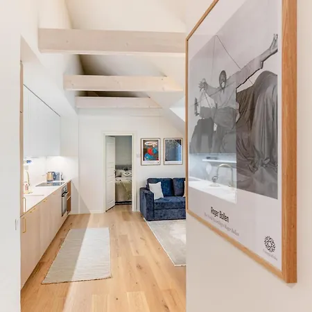 Tallinnhousing Pelgulinn Urban Elegance & Parking Apartment