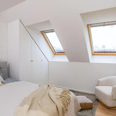 Tallinnhousing Pelgulinn Urban Elegance & Parking Lejlighed *